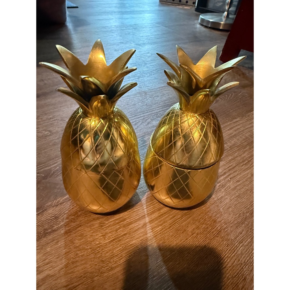 Gold Pineapple Tumbler Set of 2 Metallic Tropical Cocktail Cups Decor